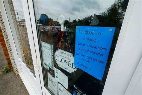 Beloved charity shop Helping Hands in Tadley closes ‘due to .